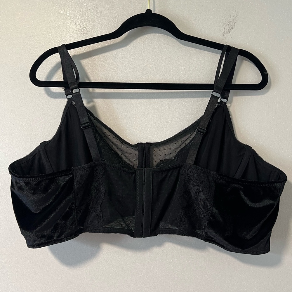 Torrid Velour And Lace Underwire Bra - Picture 6 of 9